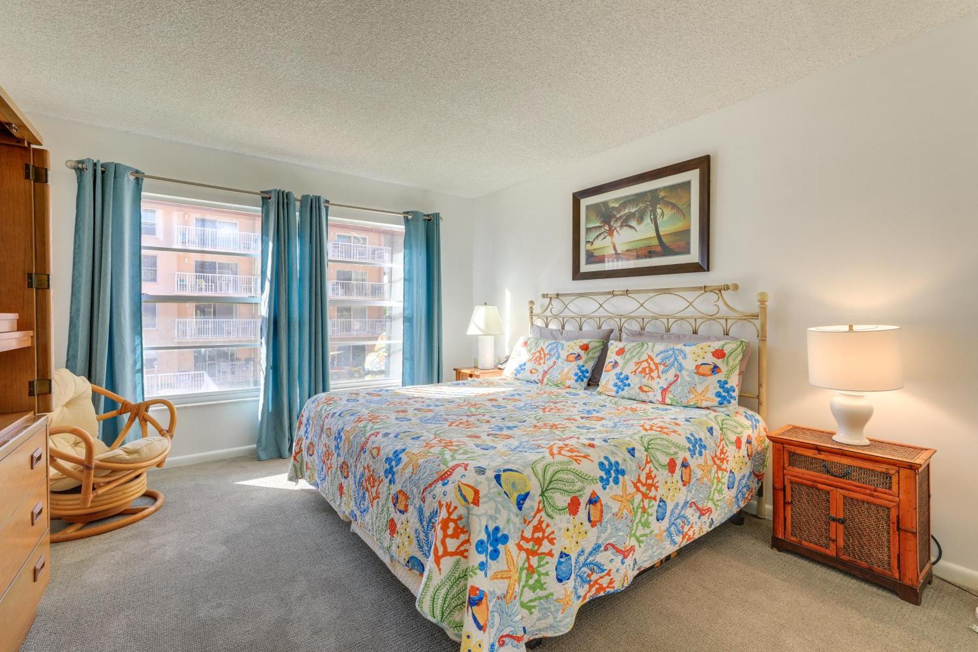 Central Cocoa Beach Condo With View, Steps To Beach! Ngoại thất bức ảnh